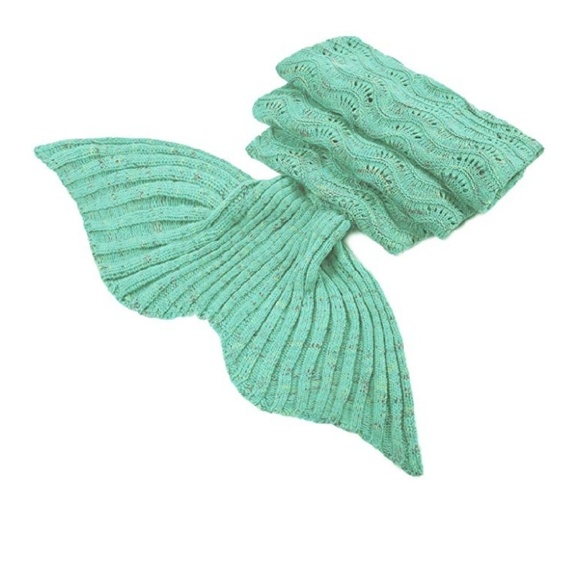 LAGHCAT Mermaid Tail Blanket Knit Crochet. - Picture 3 of 3